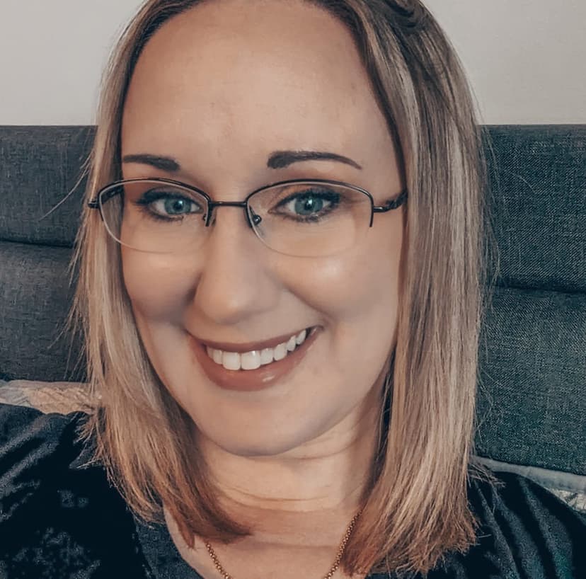 Ashly Fraser - Digital Course Creator